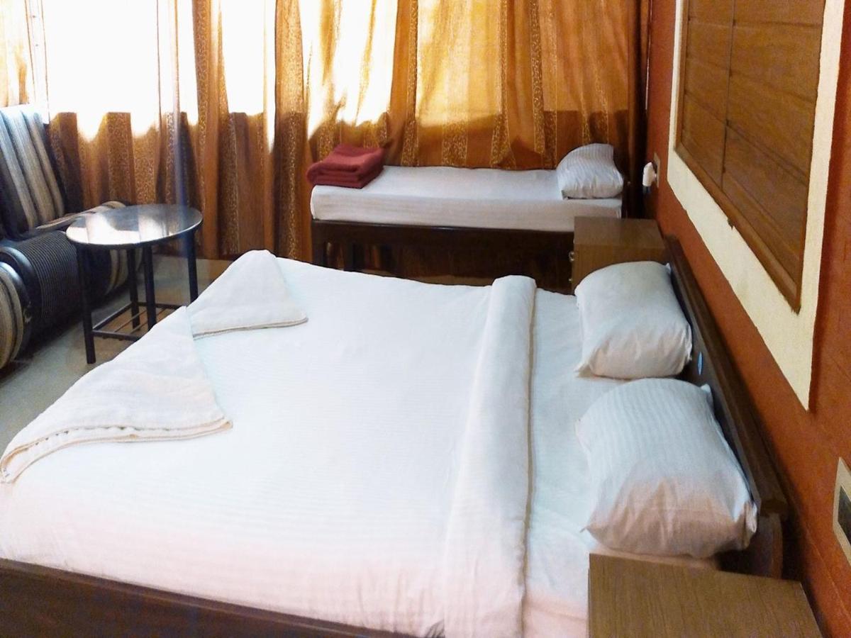 Cs County Resort Sakleshpur Esterno foto