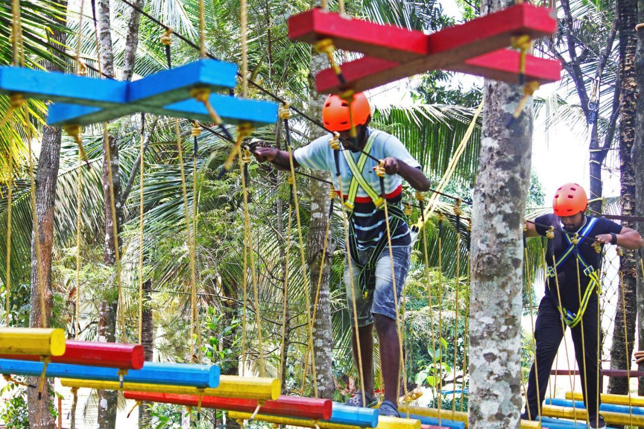 Cs County Resort Sakleshpur Esterno foto