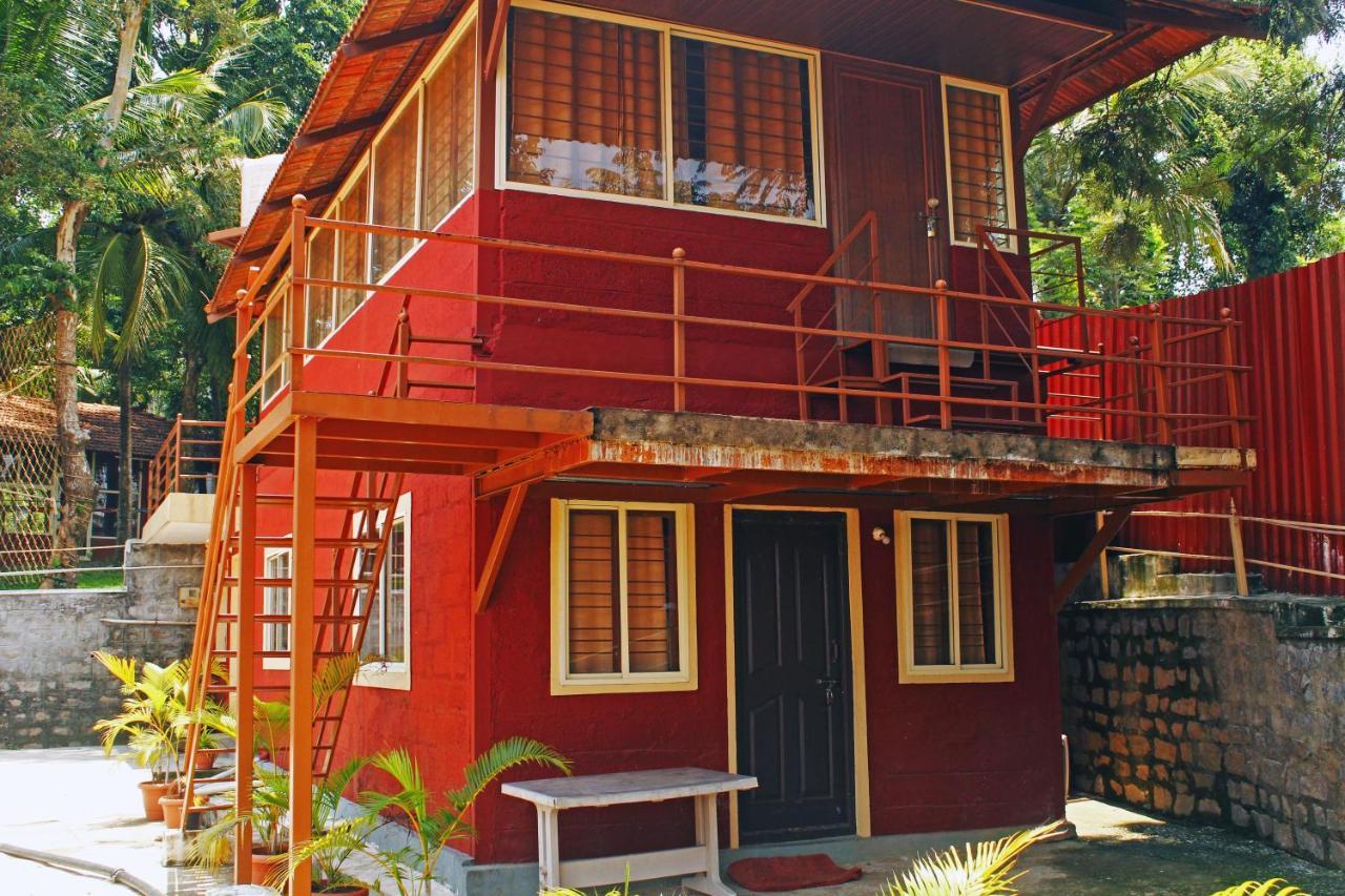 Cs County Resort Sakleshpur Esterno foto