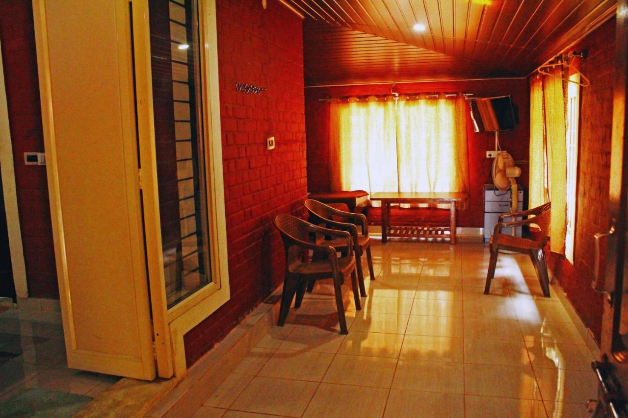 Cs County Resort Sakleshpur Esterno foto