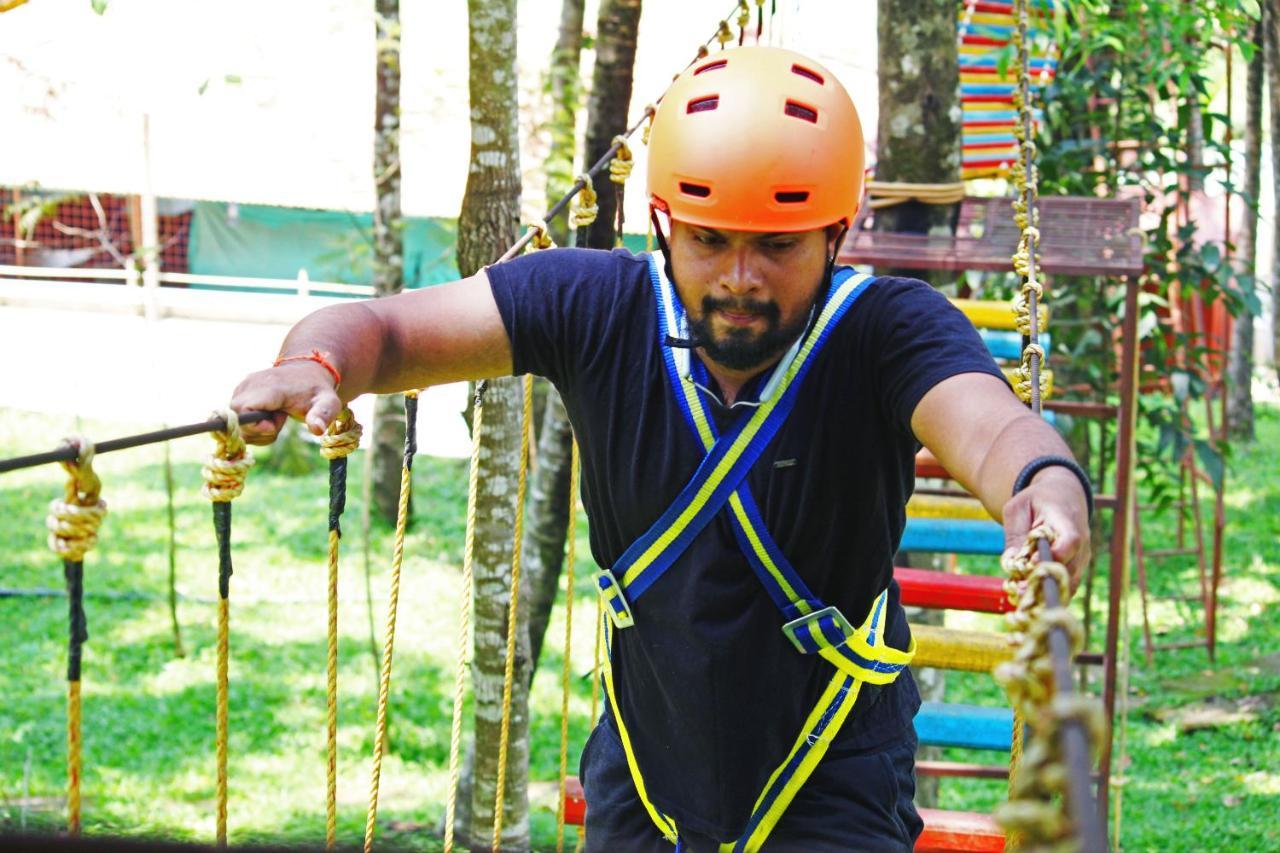 Cs County Resort Sakleshpur Esterno foto