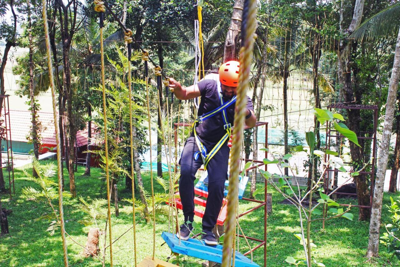 Cs County Resort Sakleshpur Esterno foto