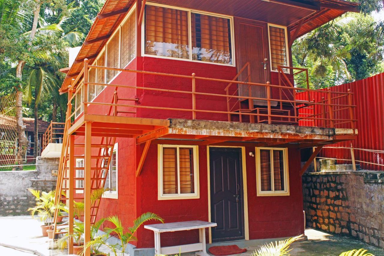 Cs County Resort Sakleshpur Esterno foto
