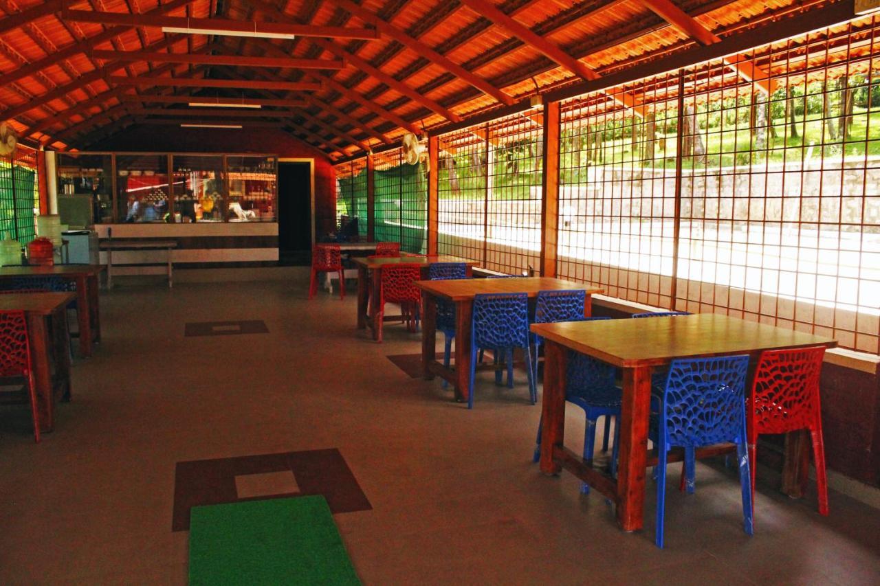 Cs County Resort Sakleshpur Esterno foto
